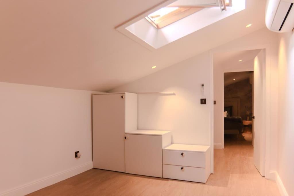 Angleterre 6 - Grand Avec Etage, Coeur De Apartment Nizza